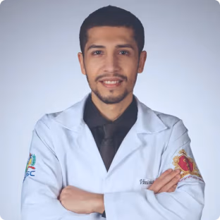Dr. Vinícius Tristão